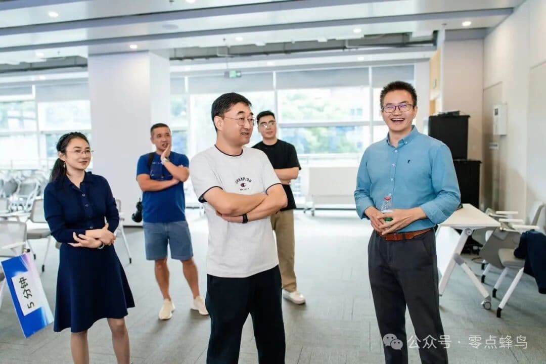 茶歇与会间交流现场（2）